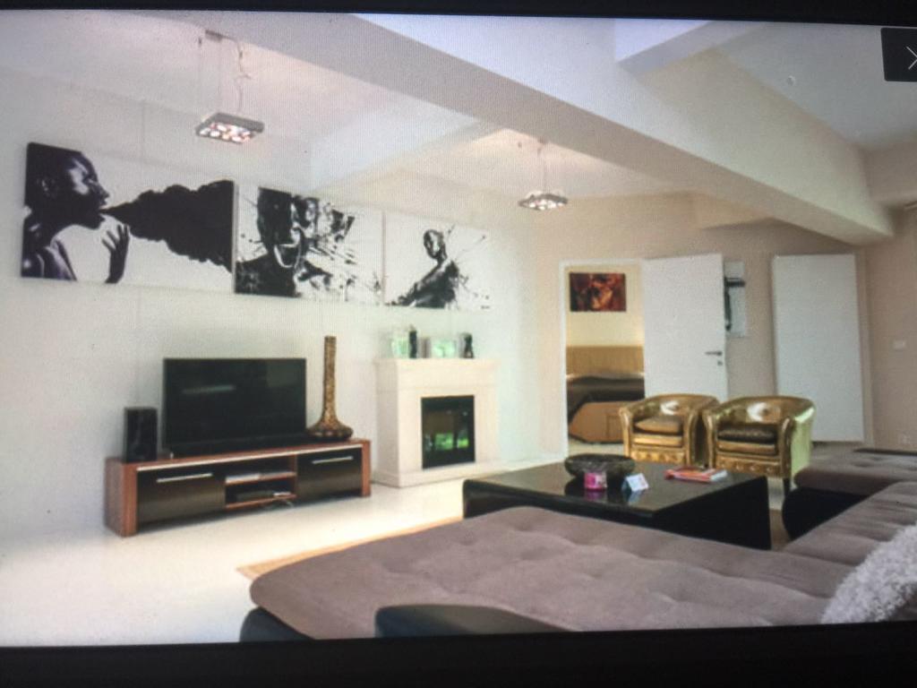 Beautiful Loft In The Center Of Brussels Apartment Екстериор снимка